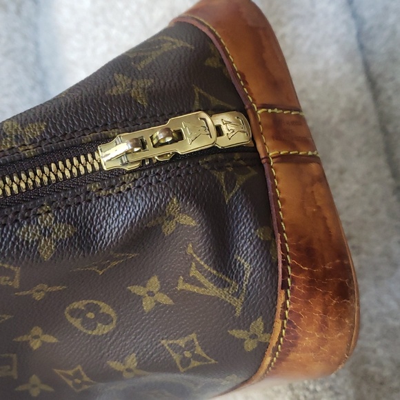 Louis Vuitton Monogram Alma Authentic - Picture 2 of 11
